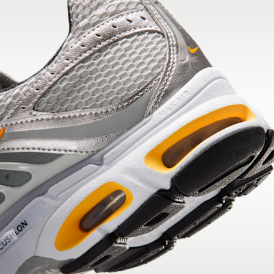 NIKE 美品 Nike Air Max Moto 2K Men's Shoes. Nike JP